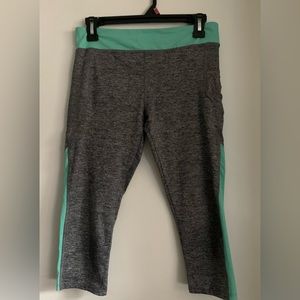 3/4 length athletic leggings